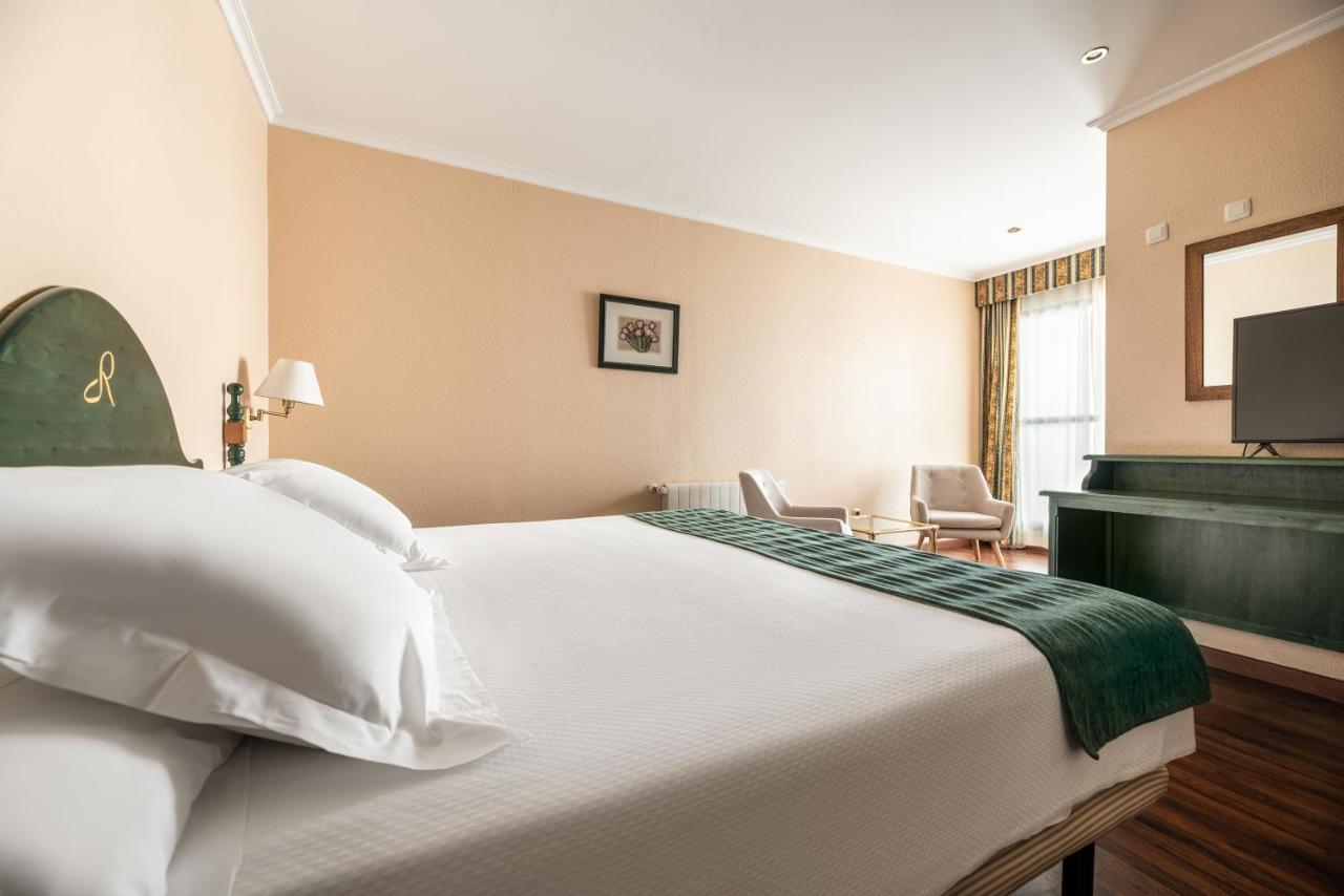 Hotel Rio Бадахос Екстериор снимка