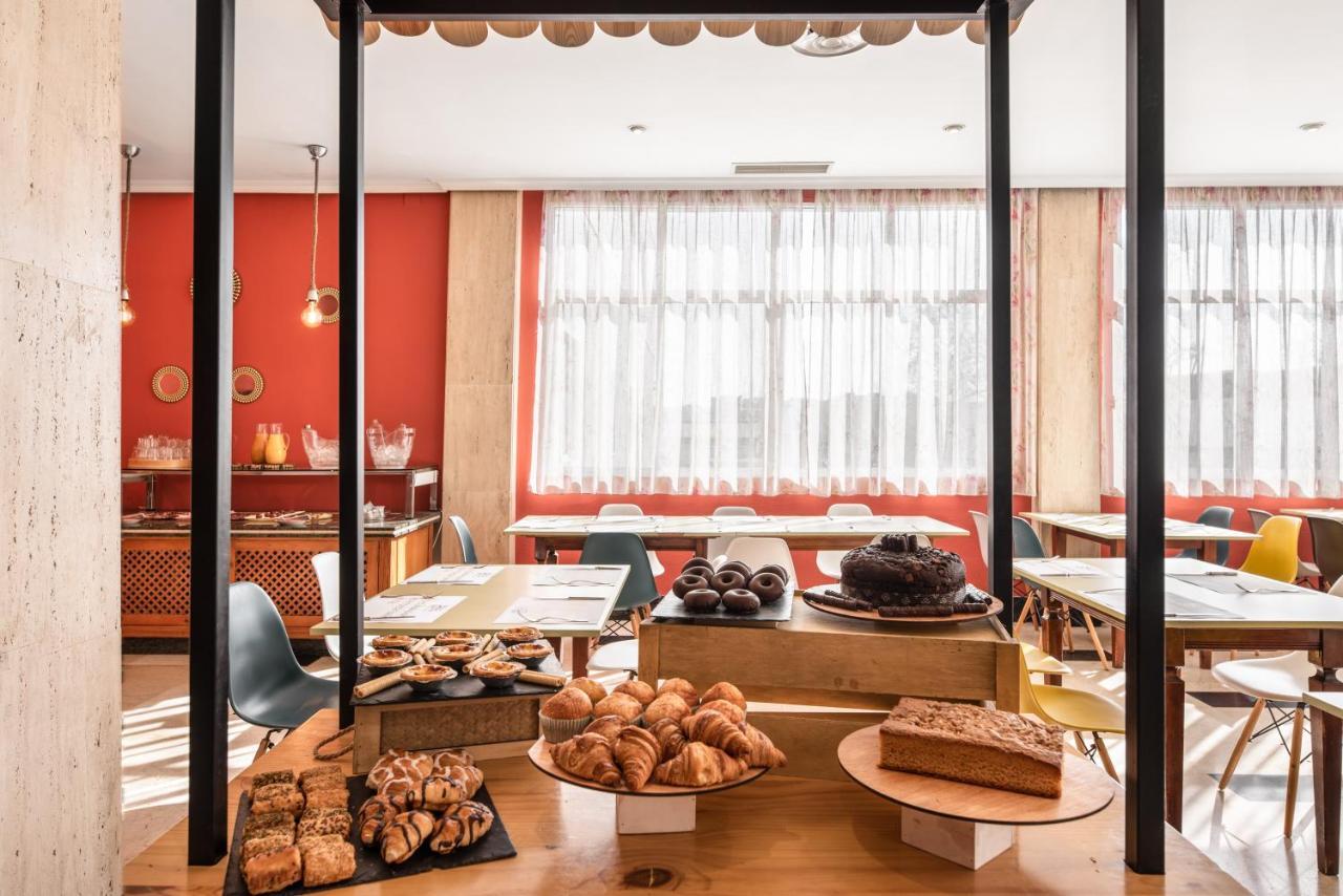 Hotel Rio Бадахос Екстериор снимка