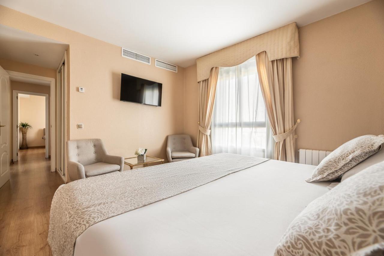 Hotel Rio Бадахос Екстериор снимка
