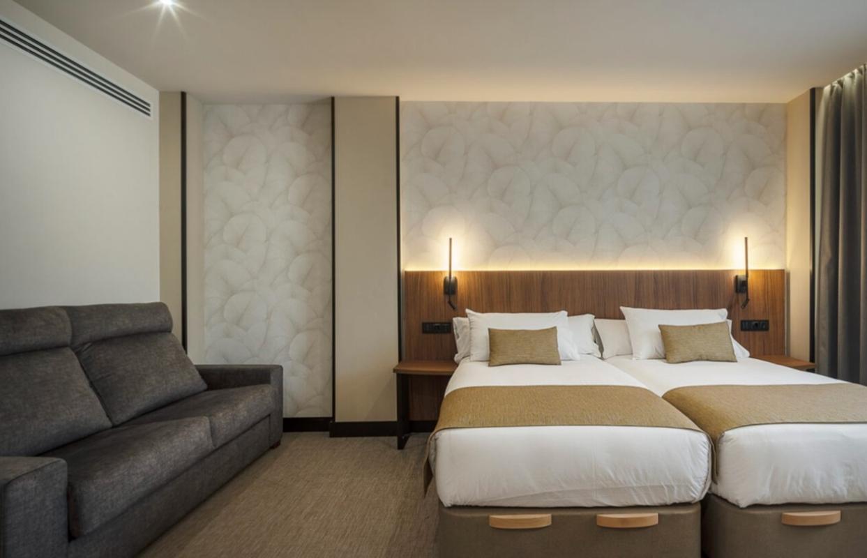 Hotel Rio Бадахос Екстериор снимка