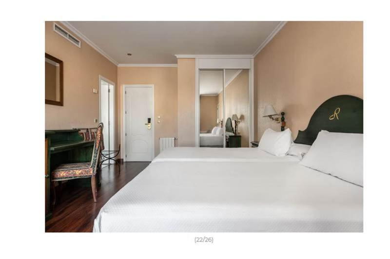 Hotel Rio Бадахос Екстериор снимка